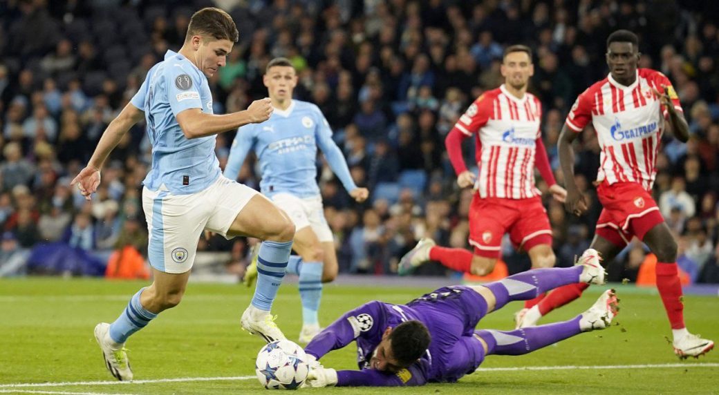 Manchester City gets Champions League defence off to winning start
