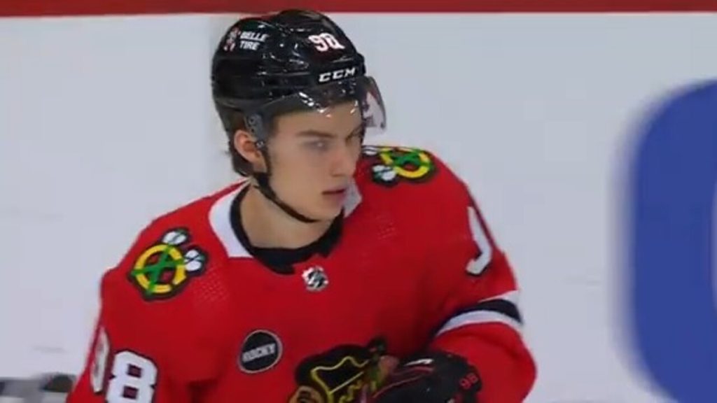 Blackhawks prospect Alex DeBrincat relishes challenge of meeting  expectations