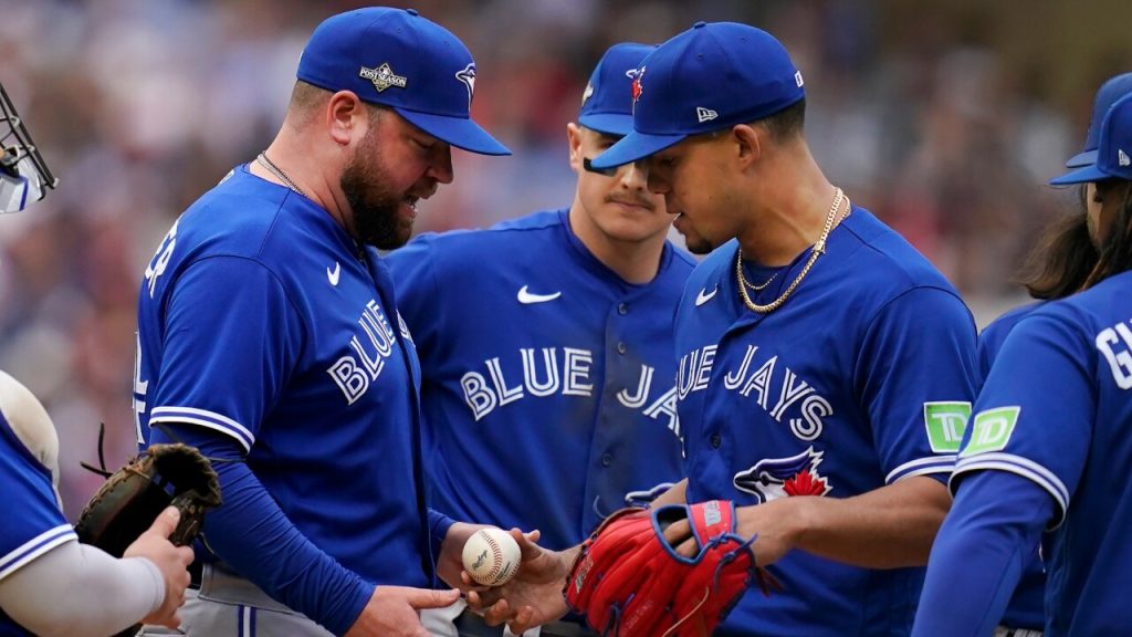 Blue Jays' Biggio eyes another big year with many gloves at the ready