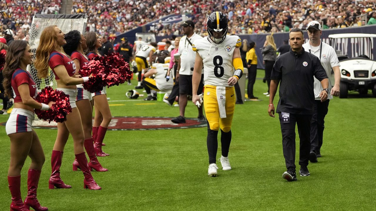 Steelers QB Kenny Pickett leaves loss against Texans after injuring knee