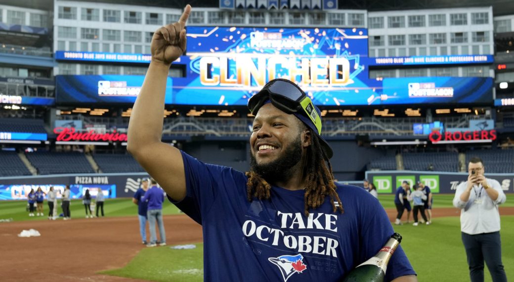 Rays beat Jays to help set up wild card series vs. Rangers