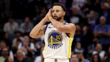 Warriors’ Steph Curry takes home NBA’s Clutch Player of the Year award