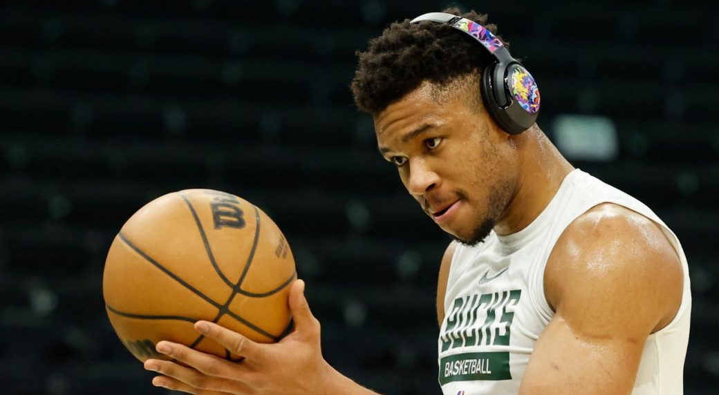Is Giannis Antetokounmpo the best player in the NBA? What did the Milwaukee  Bucks' player say? - AS USA