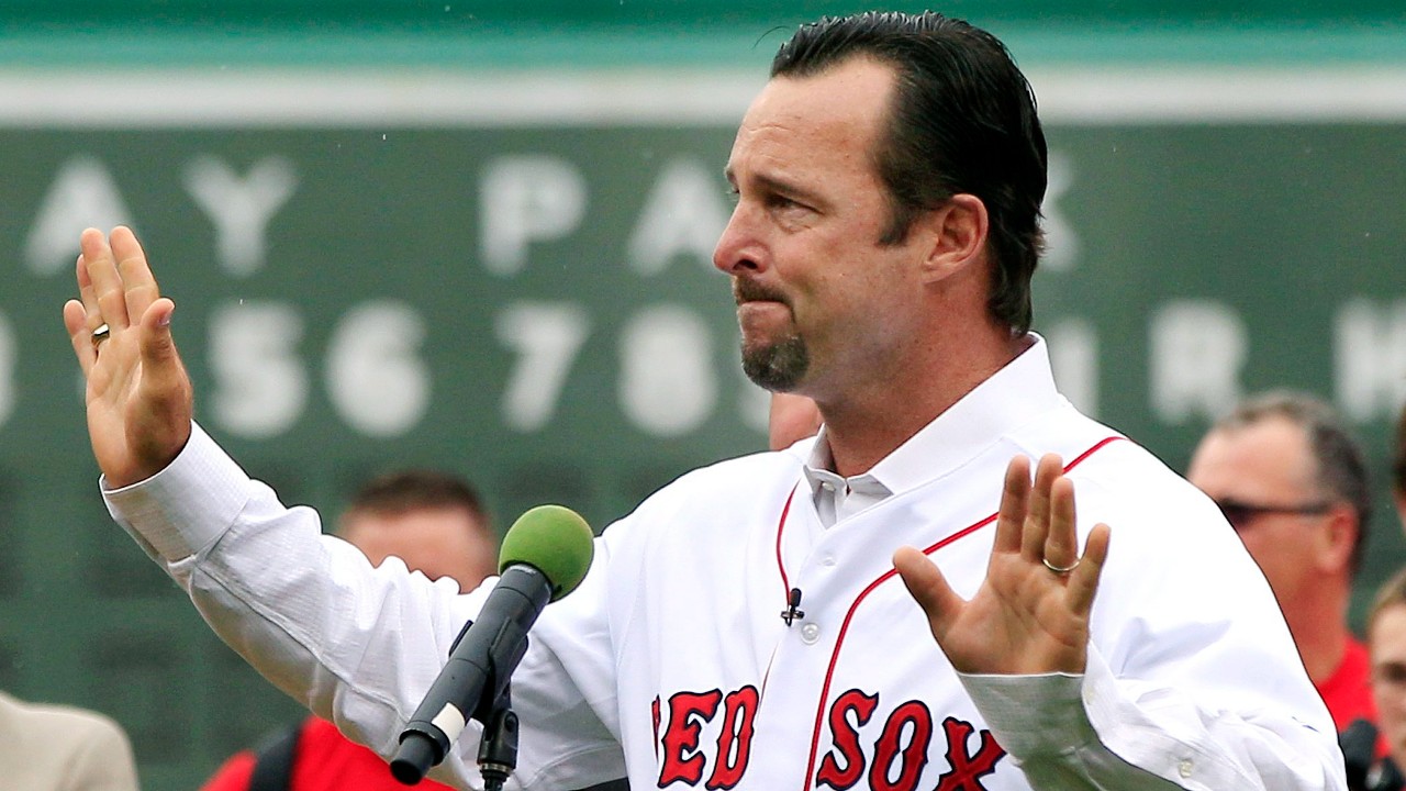 Tim Wakefield, winner of two World Series titles with Red Sox, dies at