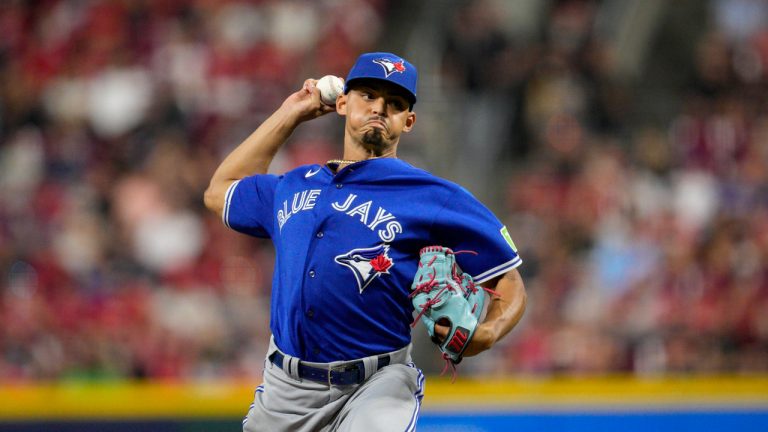 Toronto Blue Jays relief pitcher Jordan Hicks throws during a baseball game against the Cincinnati Reds in Cincinnati, Friday, Aug. 18, 2023. (Jeff Dean/AP)