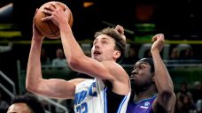 NBA Roundup: Wagner, Anthony score 30 each in Magic’s seventh straight win