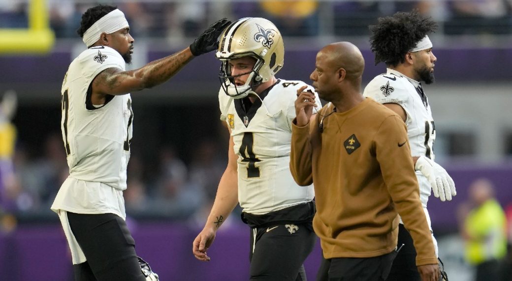 New Orleans Saints Quarterback Derek Carr Suffers Shoulder Injury and