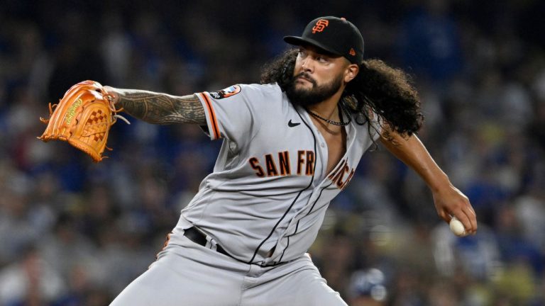 San Francisco Giants starting pitcher Sean Manaea throws to a Los Angeles Dodgers batter during the seventh inning of a baseball game in Los Angeles, Friday, Sept. 22, 2023. (Alex Gallardo/AP Photo)