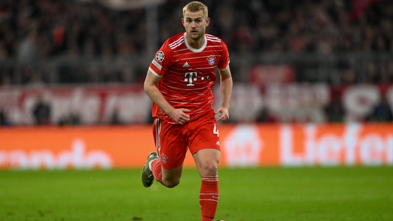 Bayern's Matthijs de Ligt contols the ball during the Champions League quarter finals second leg soccer match between Bayern Munich and Manchester City, at the Allianz Arena stadium in Munich, Germany, Wednesday, April 19, 2023. (Andreas Schaad/AP Photo)