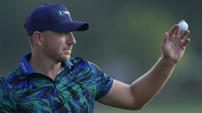 Matt Wallace of England reacts on the 18th hole during the round three of the DP World Tour Championship golf tournament, in Dubai, United Arab Emirates, Saturday, Nov. 18, 2023. (Kamran Jebreili/AP)