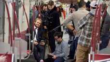 Maple Leafs’ William Nylander featured in Rogers 5G TTC commercial