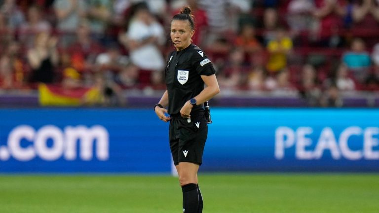 Referee Rebecca Welch during the Women Euro 2022 group B soccer match between Denmark and Spain at Brentford Community Stadium in London, England, Saturday, July 16, 2022. (Alessandra Tarantino/AP Photo)