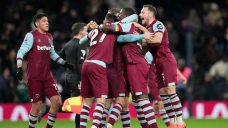West Ham fights back to beat Tottenham in the Premier League