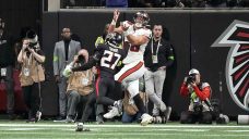 Otton hauls in late touchdown to help Buccaneers beat Falcons