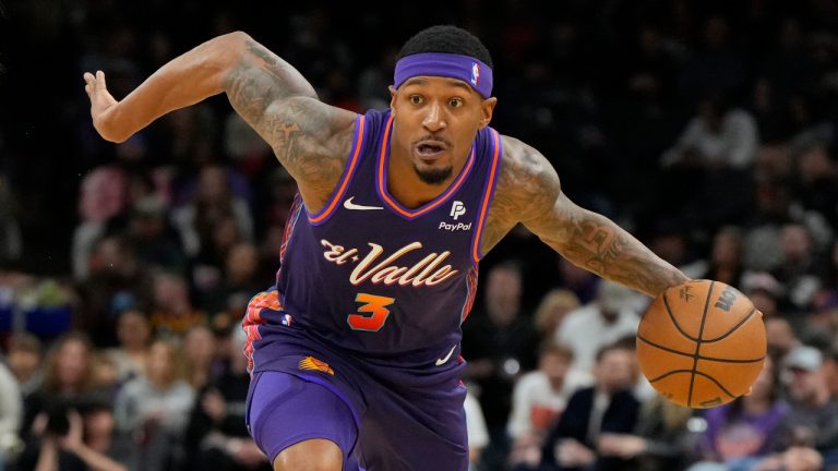Phoenix Suns guard Bradley Beal (3) during the first half of an NBA basketball game against the Miami Heat, Friday, Jan. 5, 2024, in Phoenix. (AP Photo/Rick Scuteri)