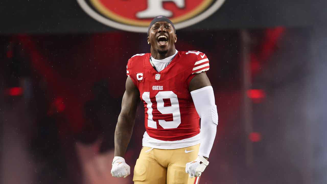 Report: Deebo Samuel reunites with 49ers on one-year deal Report: Deebo Samuel reunites with 49ers on one-year deal