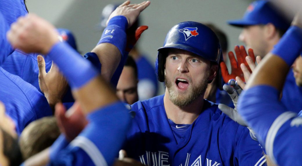 Former Blue Jays allstar Saunders honored; Naylor brothers set sights