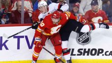 Flames score four unanswered goals in third period to beat Senators