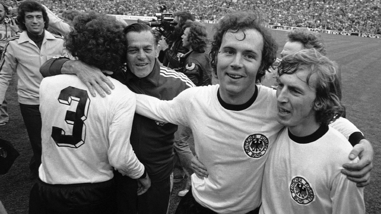 Franz Beckenbauer Who Won World Cup As Player And Coach For Germany 