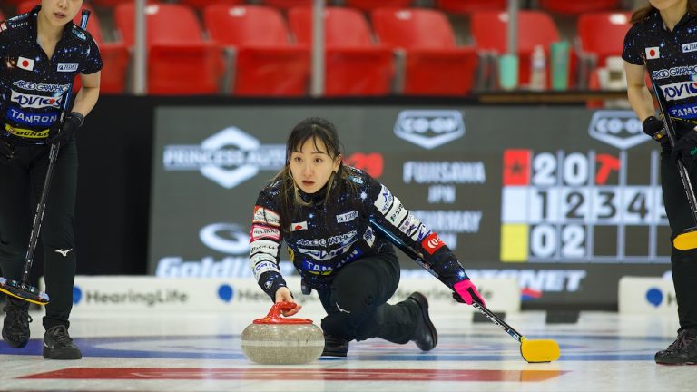 Satsuki Fujisawa delivers a stone during the Co-op Canadian Open on Wednesday, Jan. 17, 2024, in Red Deer, Alta. (Anil Mungal/GSOC)