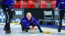 Team Carruthers outduel Team Gushue for electrifying win at Co-op Canadian Open