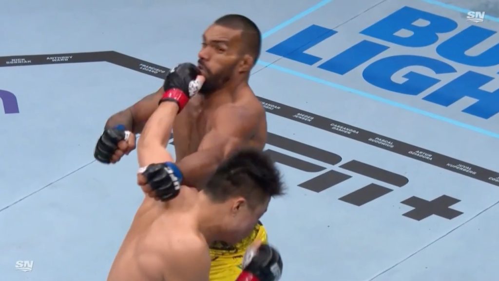 Zhang lands flurry of punches and secures first-round TKO victory at UFC 298