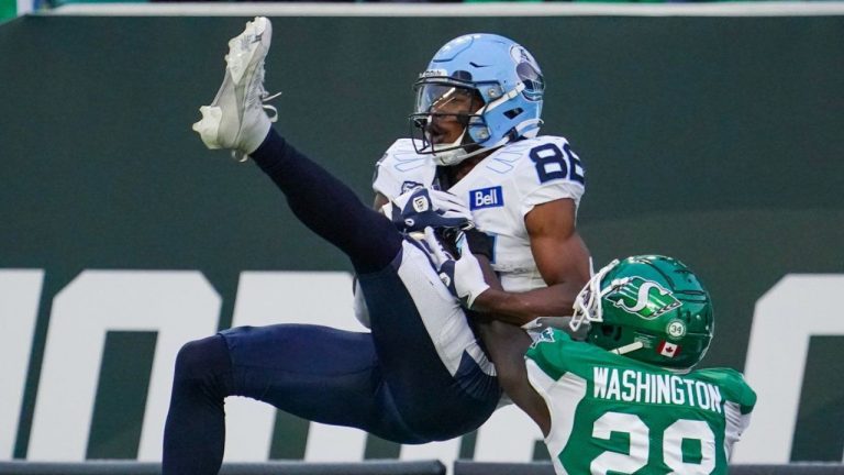 American receiver Damonte Coxie signed a contract extension with the Toronto Argonauts on Wednesday. (CP/Heywood Yu)