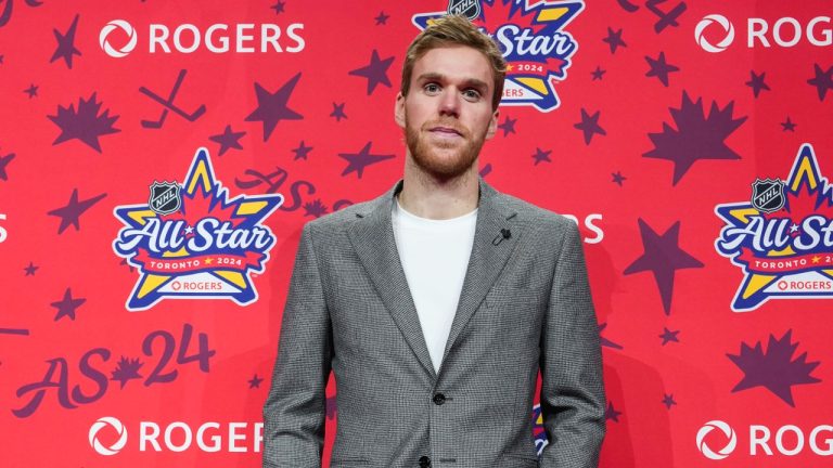 Edmonton Oilers captain Connor McDavid poses for photographs on the red carpet during the NHL All-Star week festivities in Toronto on Thursday, February 1, 2024. (Frank Gunn/CP)