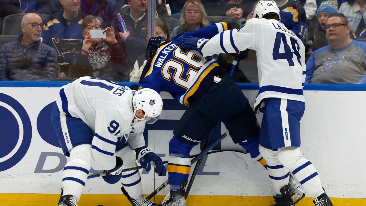 Maple Leafs extend win streak to four games with victory over Blues ...