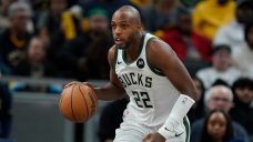 Bucks’ Khris Middleton sprains left ankle in game vs. Suns