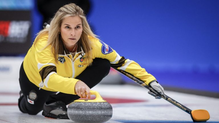 Team Manitoba-Jones skip Jennifer Jones makes a shot as they play Team Manitoba-Cameron in the semi-final at the Scotties Tournament of Hearts. (Jeff McIntosh/CP)