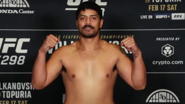 Junior-Tafa-weighs-in-ahead-of-short-notice-UFC-298-fight-vs.-Marcos-Rogerio-de-Lima