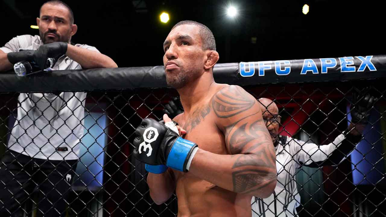 Raoni Barcelos reste chaud avec sa victoire à l’UFC Fight Night ; Hokit appelle Walker