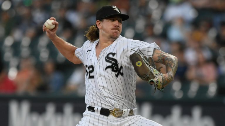Right-hander Mike Clevinger and the Chicago White Sox finalized a $3 million, one-year contract on Thursday. (Paul Beaty/AP)