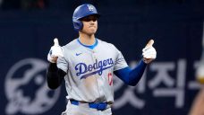 Ohtani, Dodgers rally over Padres in MLB opener