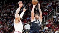 Doncic, Mavericks win seventh straight, snap Rockets’ 11-game win streak
