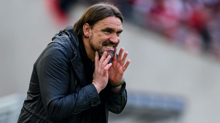 Gladbach's coach Daniel Farke reacts during the German Bundesliga soccer match between VfB Stuttgart and Borussia Moenchengladbach in Stuttgart, Germany, Saturday, April 29, 2023. (Tom Weller/dpa via AP)