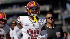 AP Source: Commanders, Reaves agree to two-year deal