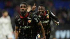 Ligue 1 Roundup: Lens ends Brest’s unbeaten run with, Lyon wins at Lorient