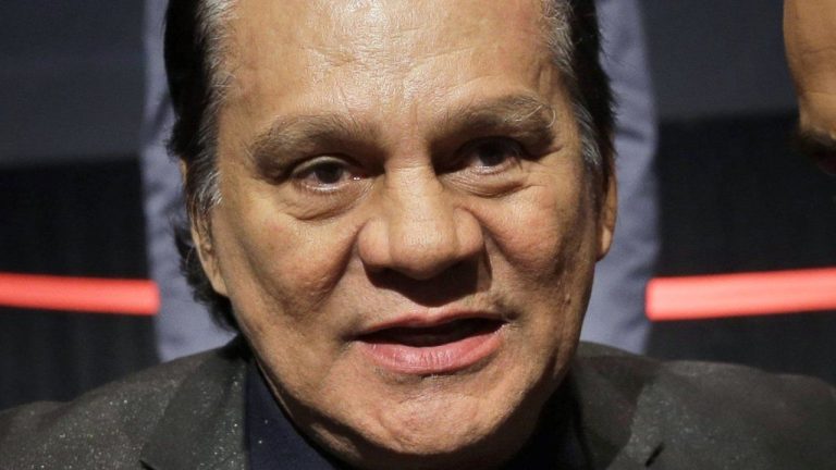 Boxing great Roberto Duran was receiving medical care for a heart problem, the family of the 72-year-old Panamanian said Saturday. (AP/Seth Wenig)