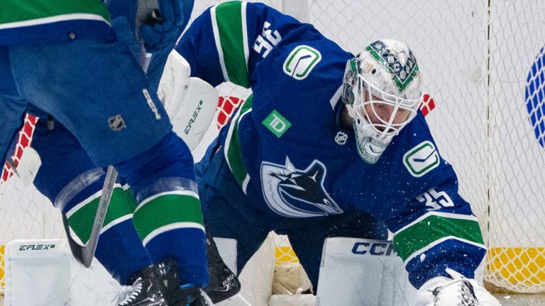 Vancouver Canucks goaltender Thatcher Demko. (Ethan Cairns/CP)