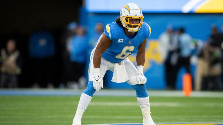 Los Angeles Chargers linebacker Eric Kendricks (6) takes his stance during an NFL football game against the Kansas City Chiefs, Sunday, Jan. 7, 2024, in Inglewood, Calif. (Kyusung Gong/AP)