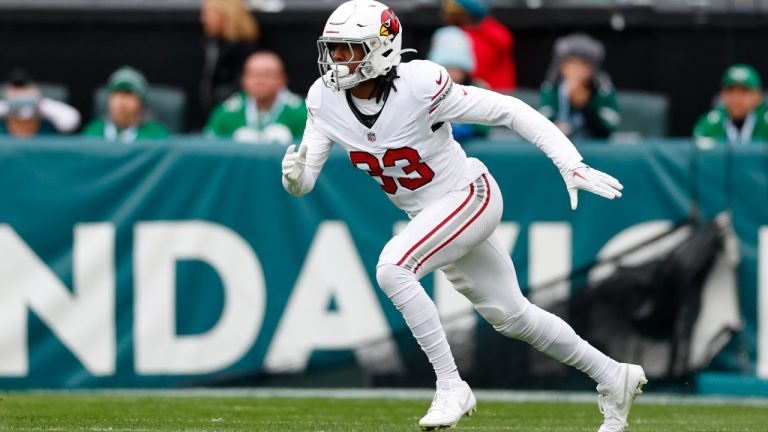 Arizona Cardinals cornerback Antonio Hamilton Sr. (33) in action against the Philadelphia Eagles during an NFL football game, Sunday, Dec. 31, 2023, in Philadelphia. (AP Photo/Rich Schultz)