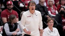 Tara VanDerveer retires as Stanford women’s hoops coach after setting NCAA wins record this year