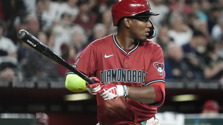Arizona Diamondbacks shortstop Geraldo Perdomo will have surgery on Monday to repair a torn meniscus in his right knee. (AP/Ross D. Franklin)