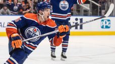 Oilers&#8217; Holloway scores first two playoff goals in Game 2 loss