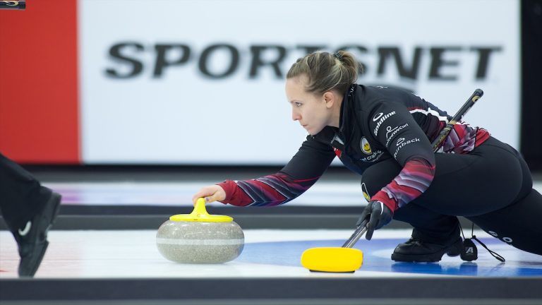 Rachel Homan's Ottawa rink continued its run of exceptional play Wednesday with a 7-1 win over Sweden's Anna Hasselborg at the Grand Slam of Curling Players' Championship. (Anil Mungal/GSOC)