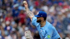 Blue Jays’ offence unable to capitalize on vintage Manoah performance