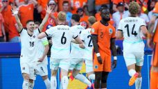 Austria uses late goal to stun Dutch, claim Group D ahead of France