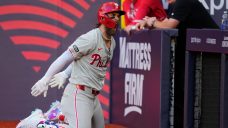 Phillies’ Harper does soccer slide after home run against Mets in London